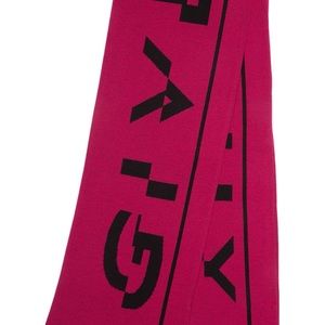 NWT thick beautiful scarf, ready for winter, made in Italy